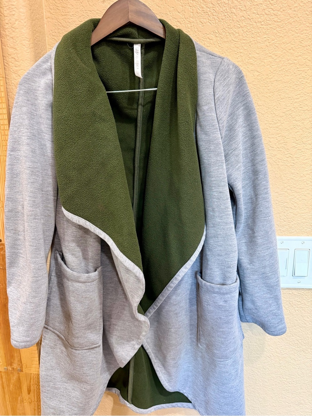 Fabletics Light Gray Coatigan with Olive Green Lining